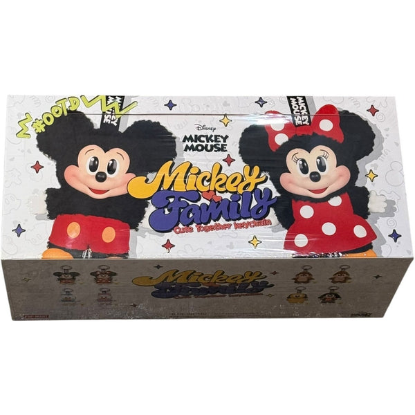 POP MART DISNEY Mickey Family Cute Together Series Plush Keychain Asort アソートボックス ポップマート ディズニー ミッキーファミリーキュート トゥギャザー シリーズ プラッシュ 2025SS 正規品 新古品【中古】